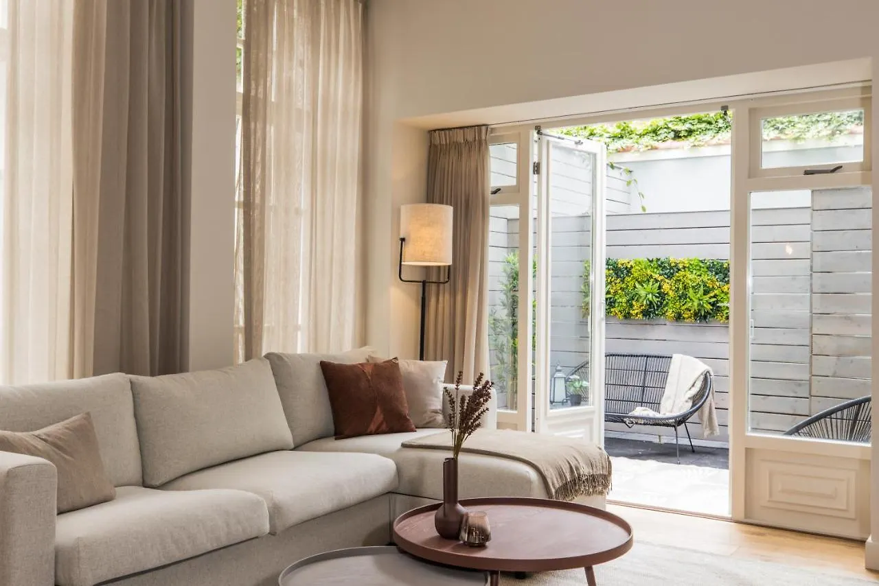 Excellent Listing 'Shiraz' Apartment The Hague Netherlands