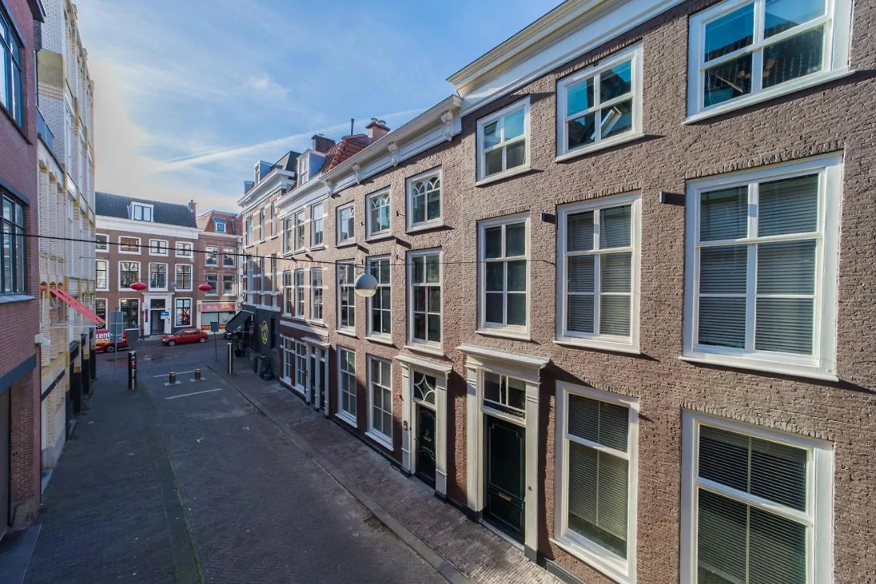 Excellent Listing 'Shiraz' Apartment The Hague